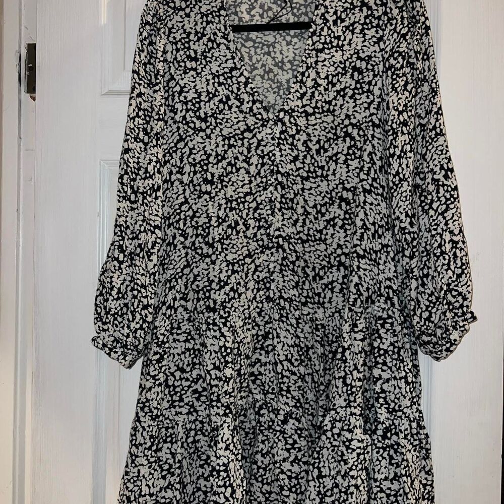 Zara black and white floral dress with sleeves